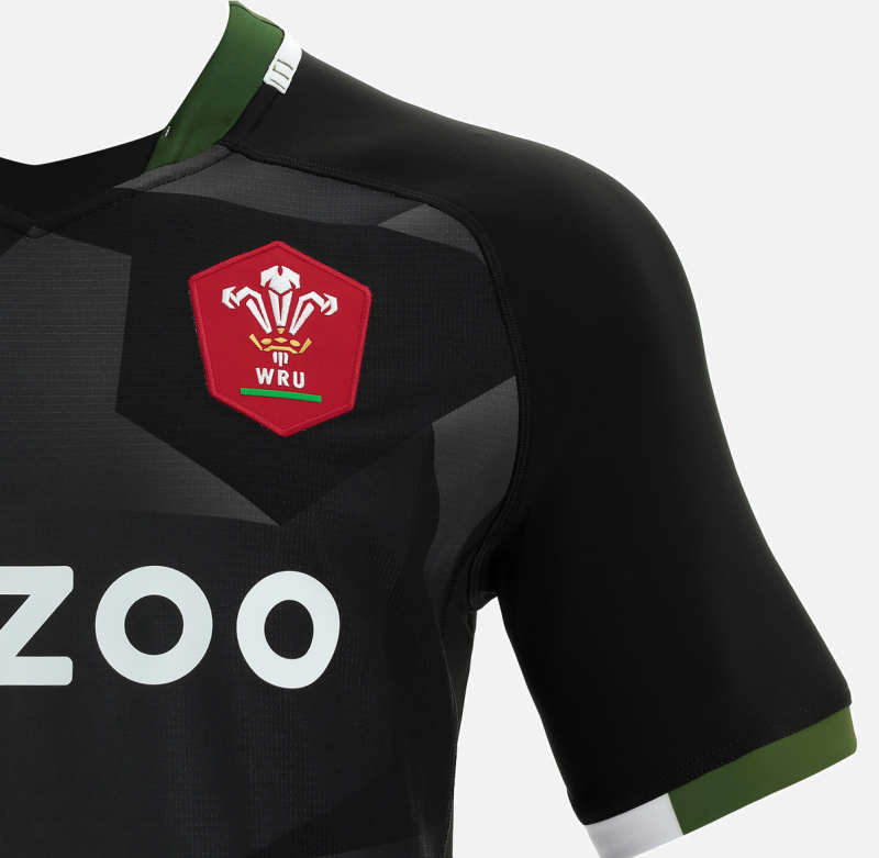 Welsh rugby 2021/22 away replica shirt black zoom