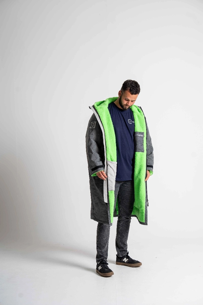 Xtreme Weatherproof Robe V2 - Reflective/Green Xtreme Weatherproof Robe V2 - Reflective/Green