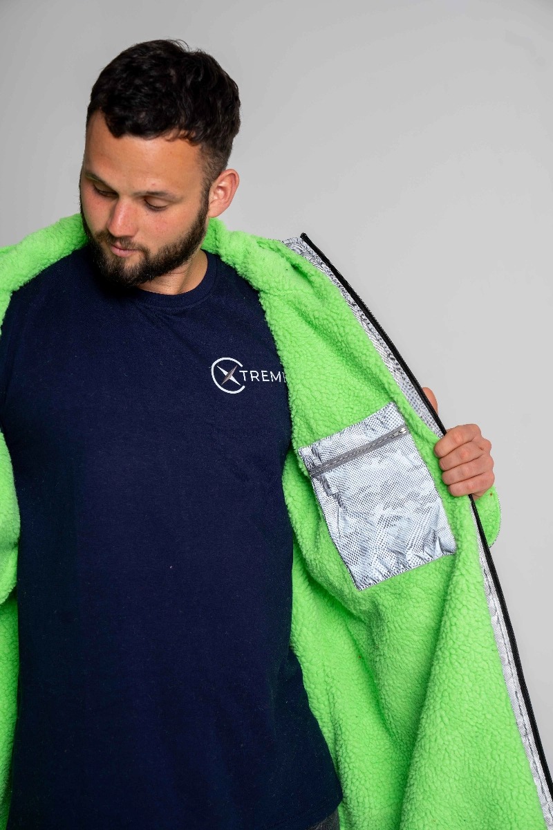 Xtreme Weatherproof Robe V2 - Reflective/Green 2 Xtreme Weatherproof Robe V2 - Reflective/Green 2