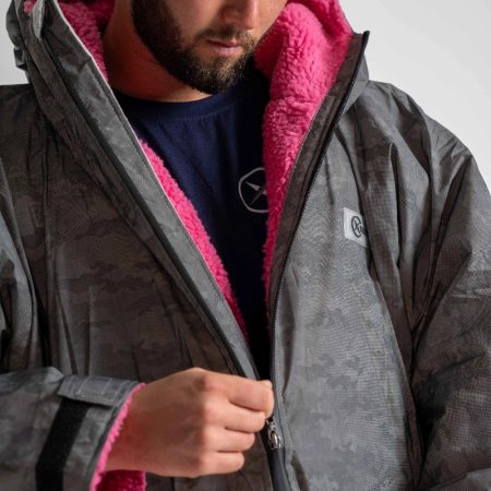 Xtreme Weatherproof Robe V2 - Reflective/Pink 2